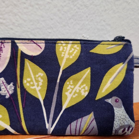VERA BRADLEY coin wallet with nightingale print - Picture 2 of 4